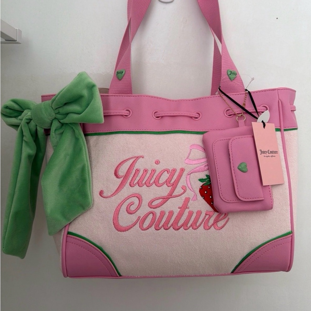 Juicy Couture Powder Pink Strawberry Daydreamer